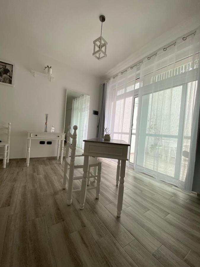 La Casa Di Nina Bed & Breakfast Lecce Exterior photo