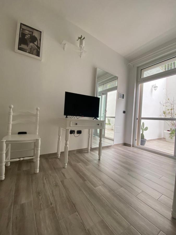 La Casa Di Nina Bed & Breakfast Lecce Exterior photo